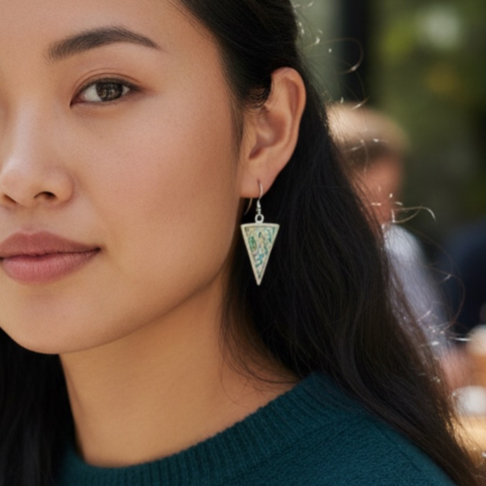 Sterling Silver Abalone Euc 925 Solid Triangle Da… - image 1